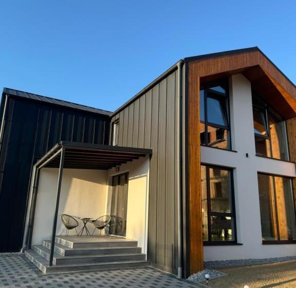 پانسیون The Nest