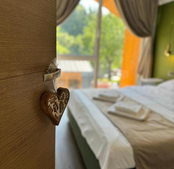 پانسیون The Nest