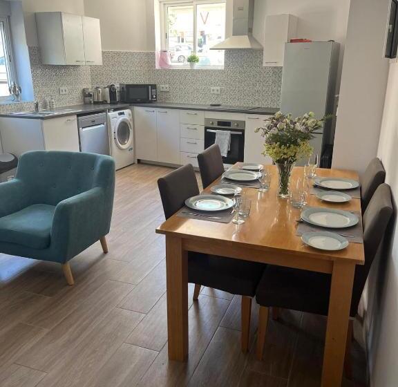 بنسيون Vacation Apartment   Central Portimao