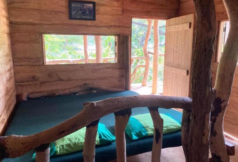 Hostel Siyonara Banglow