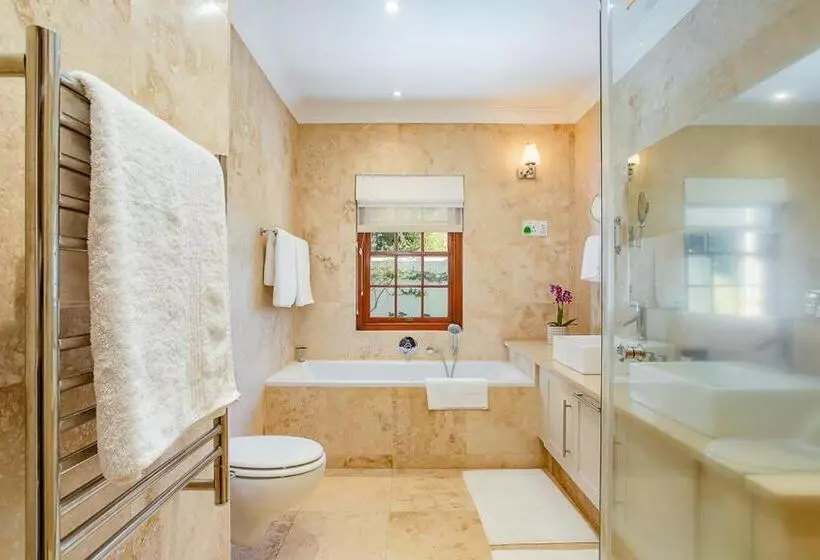 Aamiaismajoitus (B&B) Franschhoek Manor Luxury Boutique Guesthouse