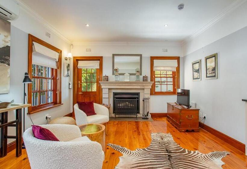 민박 Franschhoek Manor Luxury Boutique Guesthouse