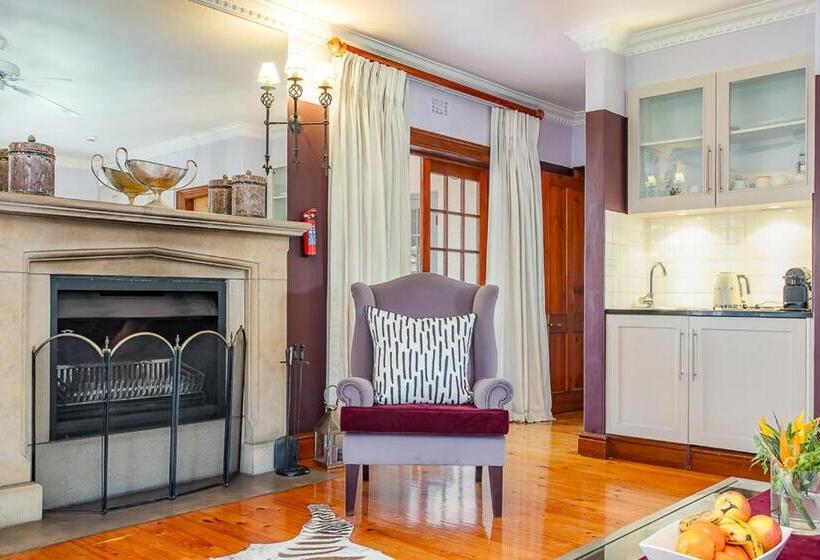 민박 Franschhoek Manor Luxury Boutique Guesthouse