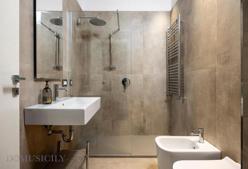 Edward Apartment By Domusicily