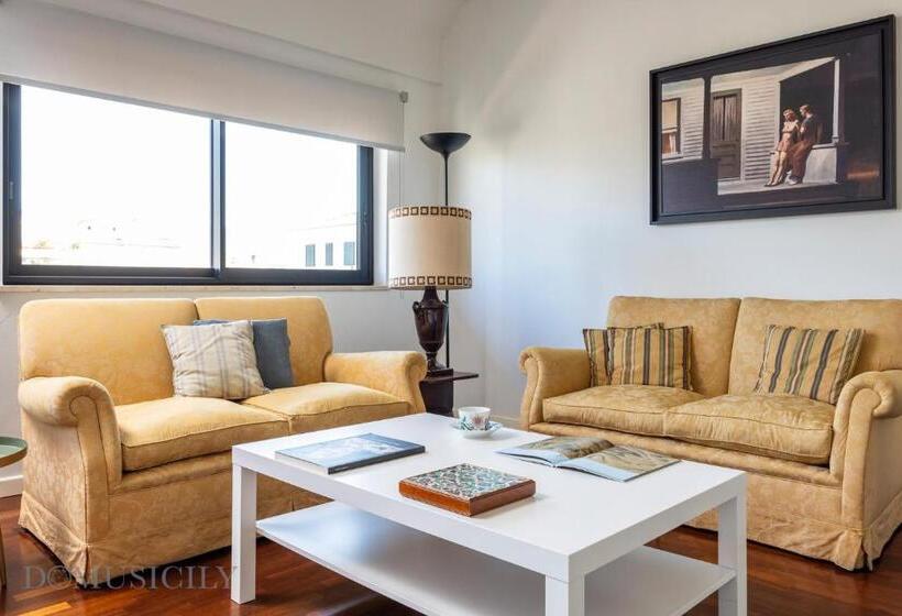 Edward Apartment By Domusicily