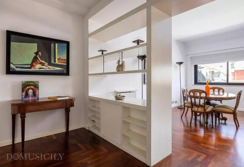 Edward Apartment By Domusicily