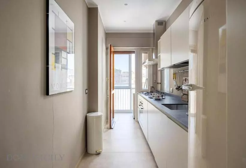 Edward Apartment By Domusicily