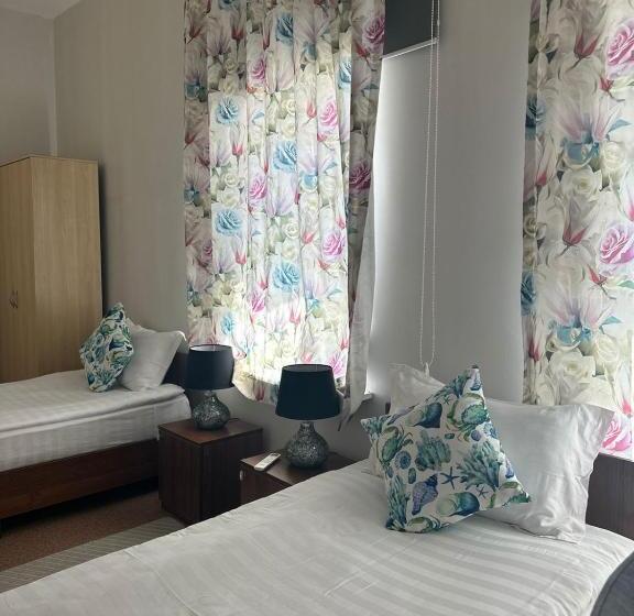 هتل کپسول капсула отель аэропорт актау