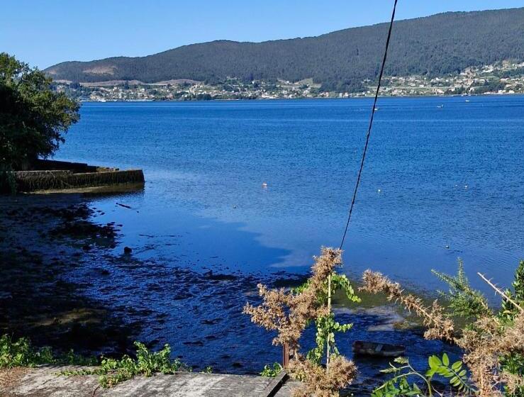 Отель Hostal Cafeteria Chocolate & Menta Redondela