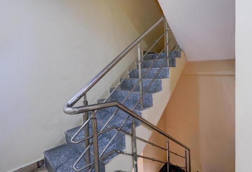 Hotel Oyo Shiva Residency