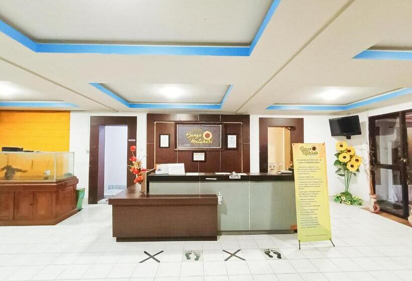 Отель Yutaka Inn Musium Angkut Batu