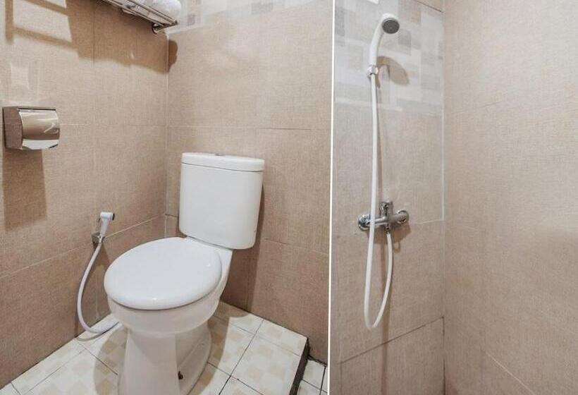 Отель Yutaka Inn Musium Angkut Batu