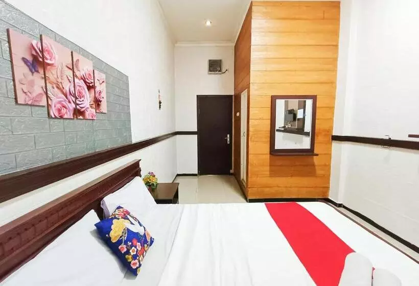 ホテル Yutaka Inn Musium Angkut Batu