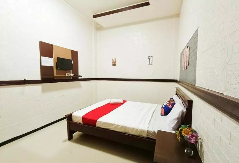 ホテル Yutaka Inn Musium Angkut Batu