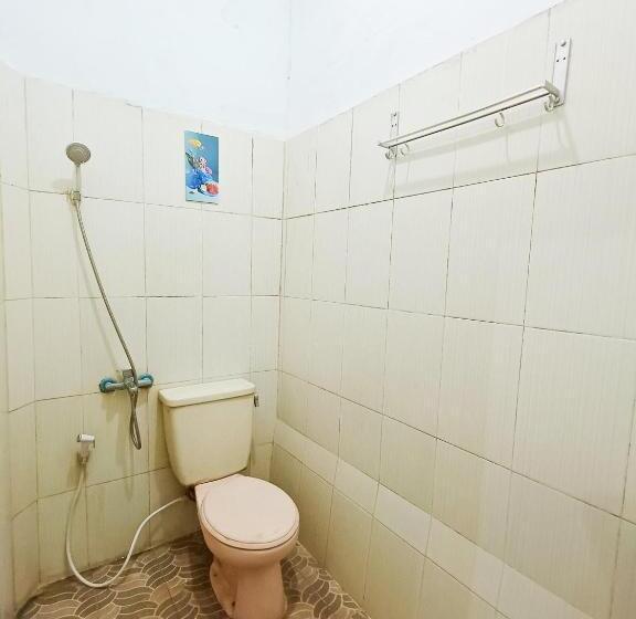 Отель Yutaka Inn Musium Angkut Batu