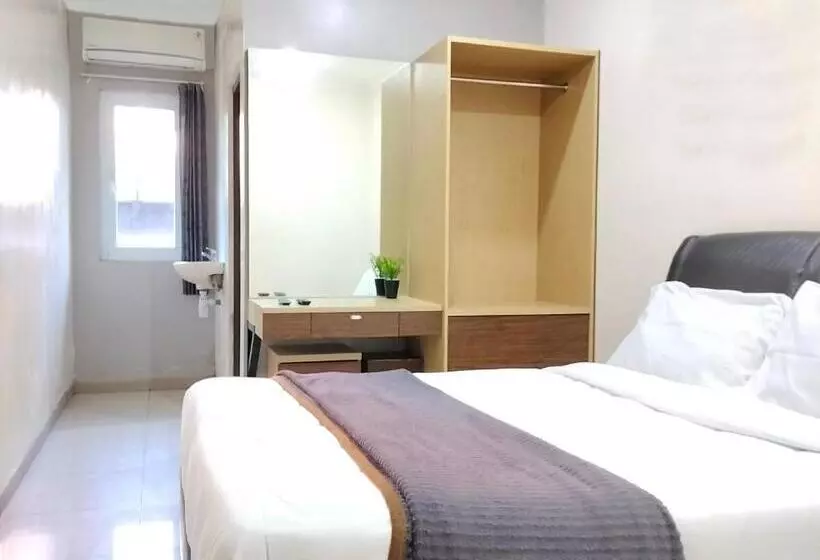 ホテル Yutaka Inn Musium Angkut Batu