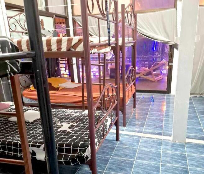 Moonland Bar And Hostel