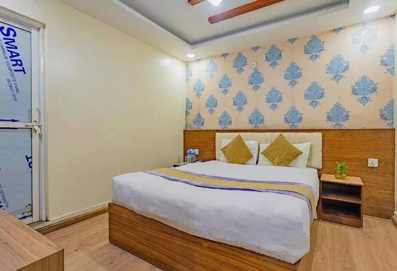 Oyo 821 Hotel Gauri