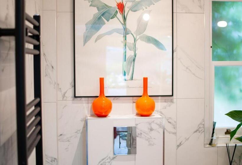 펜션 Bosham Private And Self Contained Double Garden Room