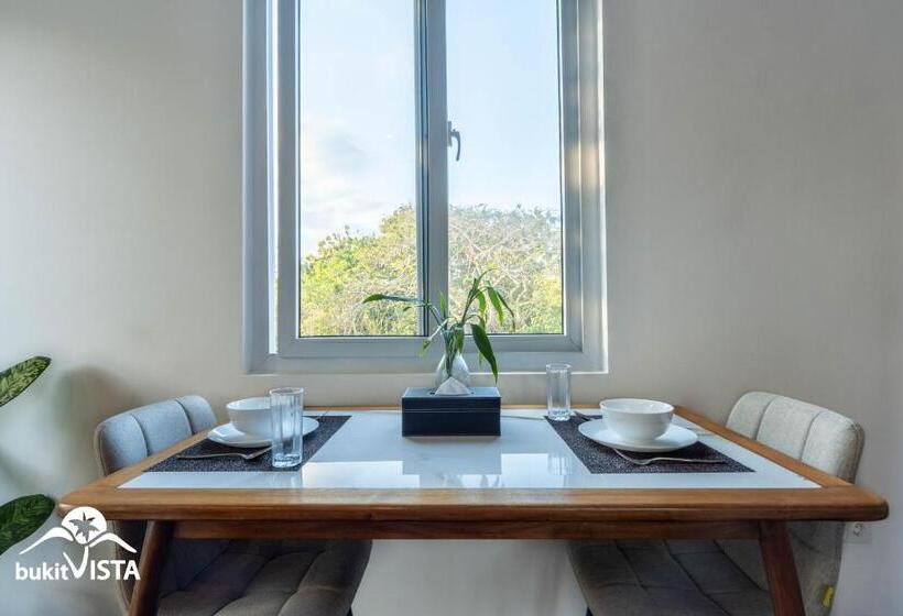 ペンション Casa Kirala By Bukit Vista