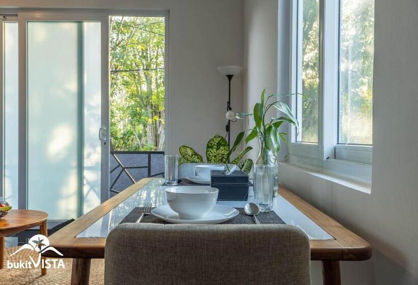 ペンション Casa Kirala By Bukit Vista