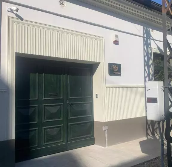 ペンション Face 1 Center Subotica