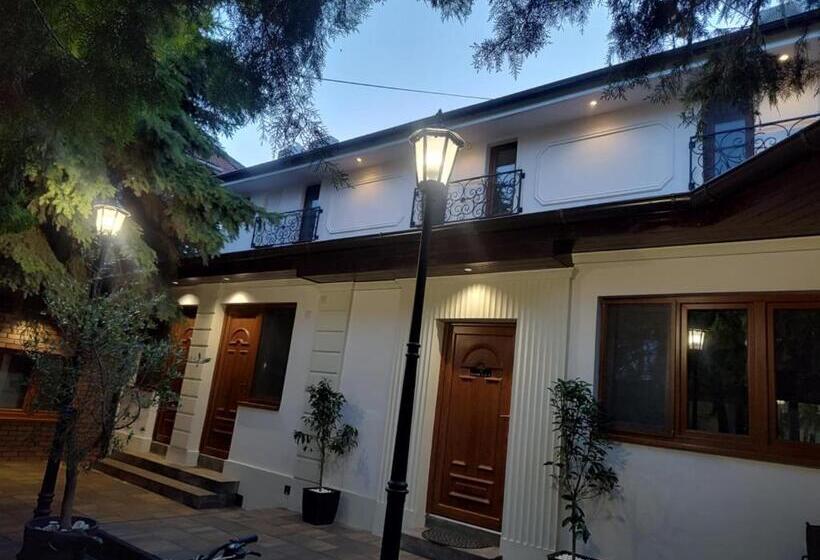 پانسیون Face 1 Center Subotica