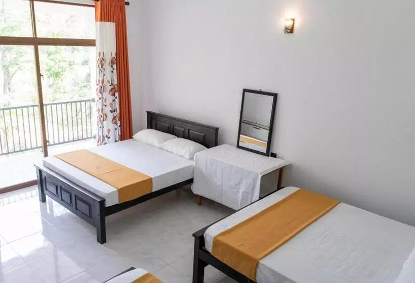 Majatalo Lake Wind Villa Anuradhapura