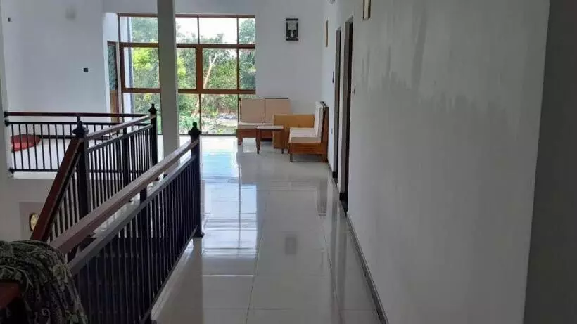 Majatalo Lake Wind Villa Anuradhapura