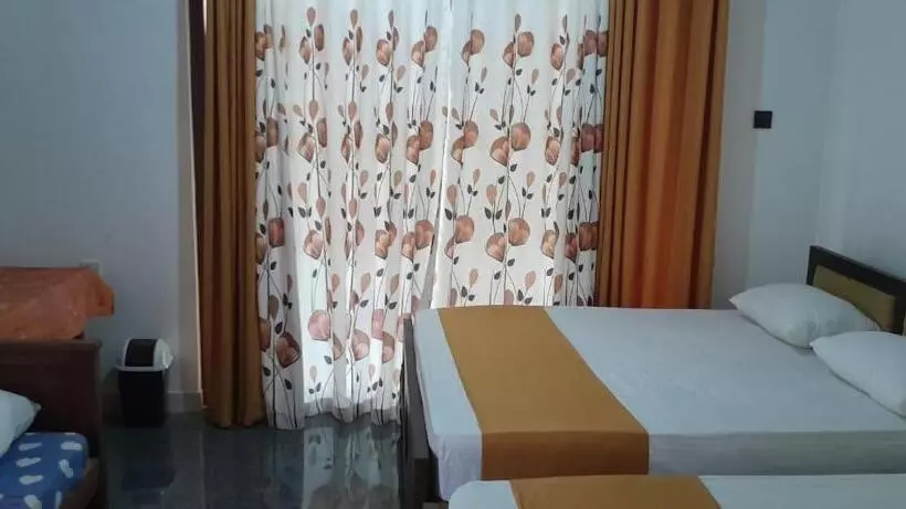 Majatalo Lake Wind Villa Anuradhapura