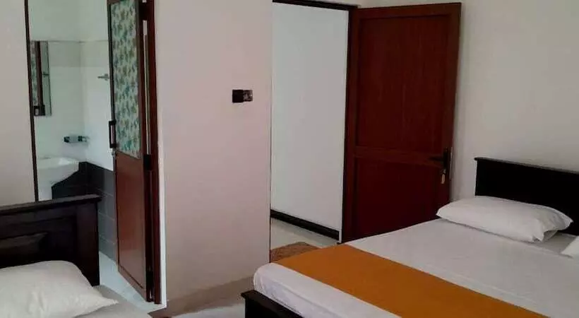 Majatalo Lake Wind Villa Anuradhapura