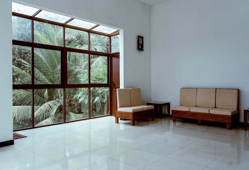 بنسيون Lake Wind Villa Anuradhapura