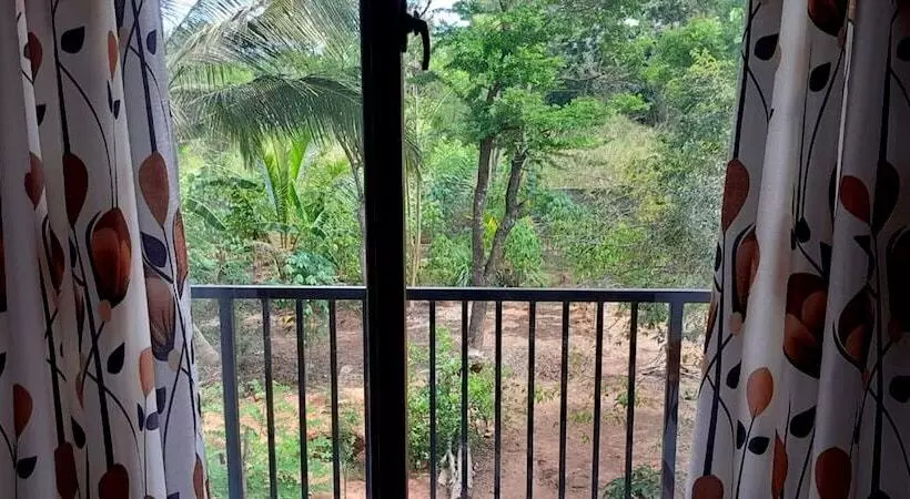 Majatalo Lake Wind Villa Anuradhapura