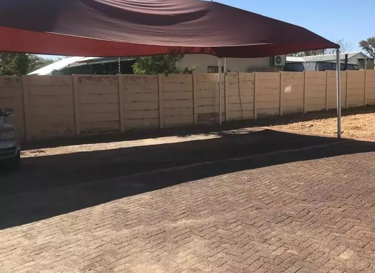 پانسیون Mongilo Guesthouse