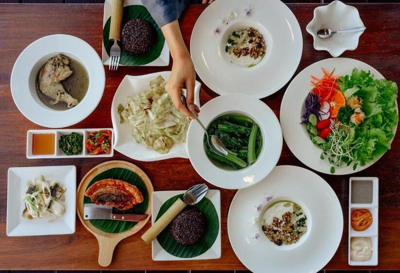 استراحتگاه Bon R Kaad