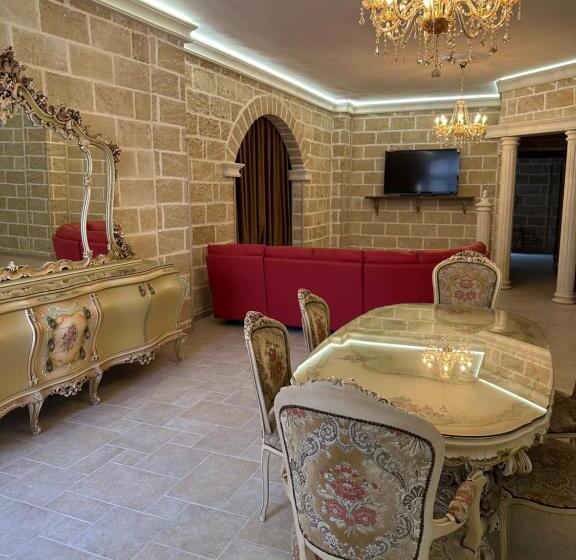 צימר Castlehawk Resort