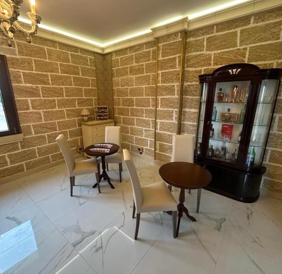 צימר Castlehawk Resort