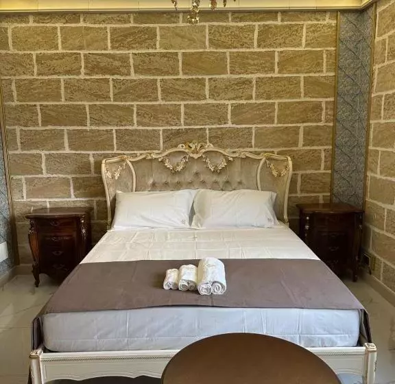 Aamiaismajoitus (B&B) Castlehawk Resort