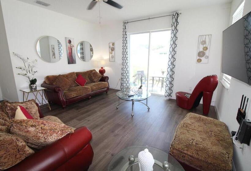 مبيت وإفطار Full House Near Daytona Beach