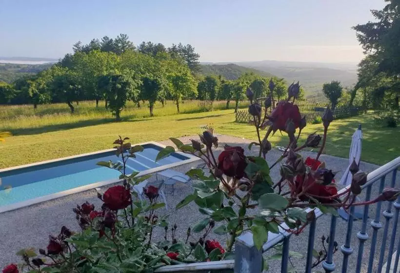 Aamiaismajoitus (B&B) La Garenne Chambre D  Hôtes