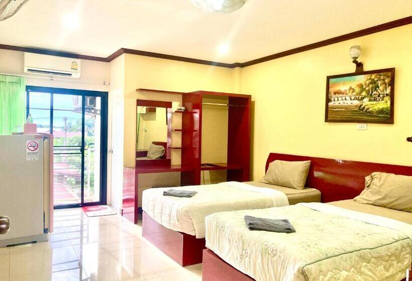 ホテル โรงแรมกาญจนาสกลนคร