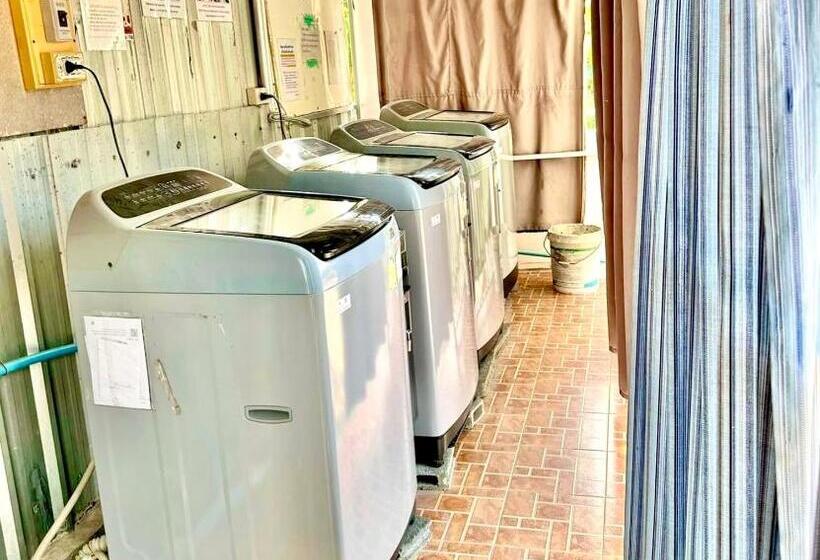 ホテル โรงแรมกาญจนาสกลนคร