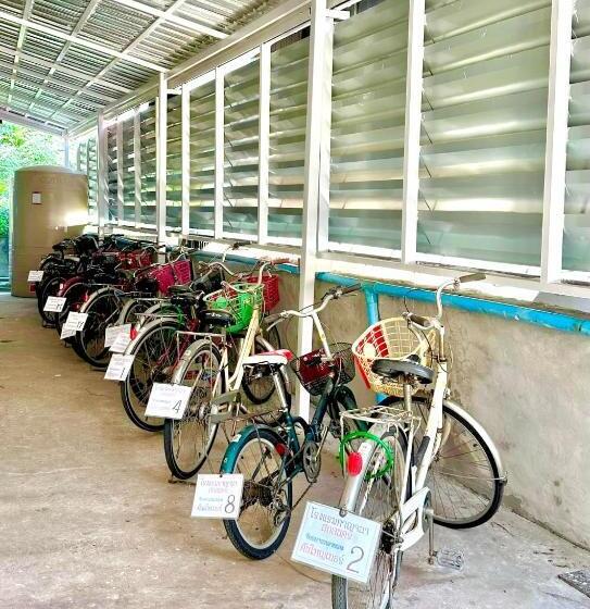 ホテル โรงแรมกาญจนาสกลนคร