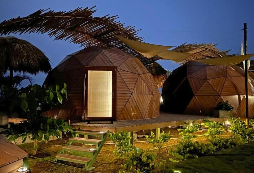 هتل Almare Zonte Beachfront Glamping