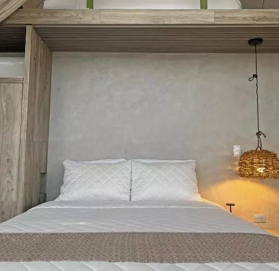 Hotelli Almare Zonte   Beachfront Glamping