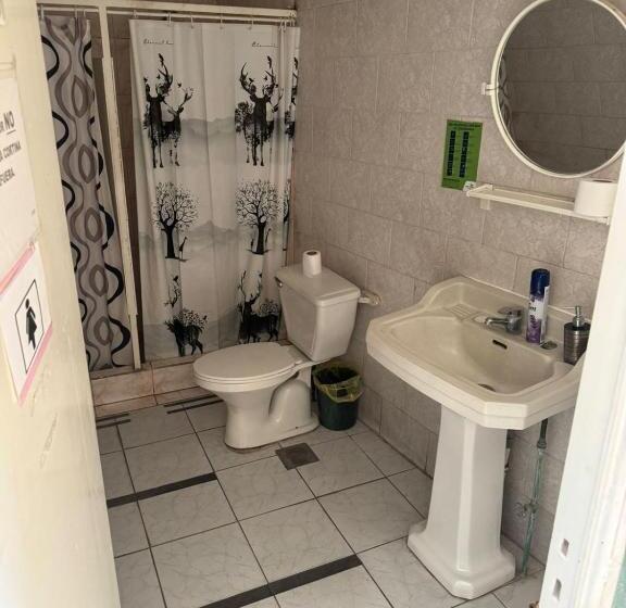 Hotelli Habitacion Con Baño Compartido