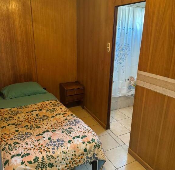 Hotelli Habitacion Con Baño Compartido