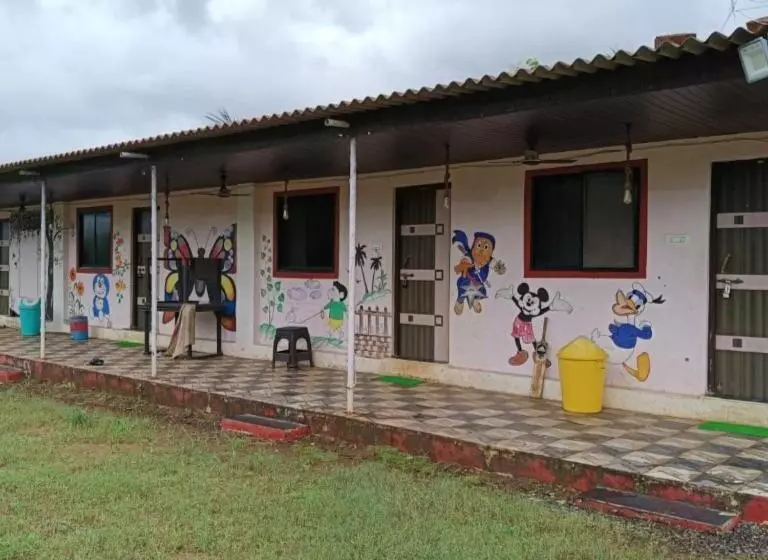 ホテル Kanti Farms Badlapur