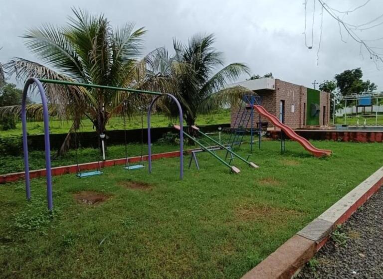 ホテル Kanti Farms Badlapur