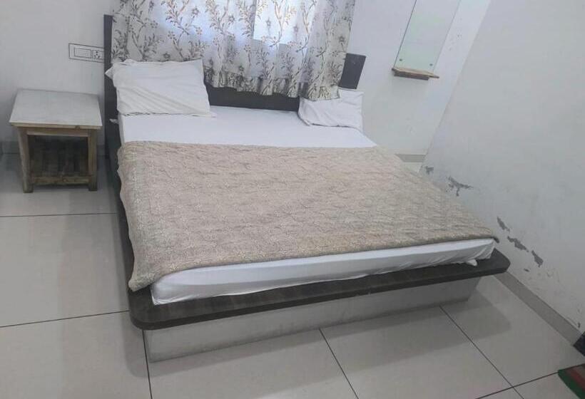 فندق Kuldiya Palace